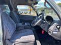 2004 Nissan Caravan Van
