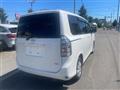 2013 Toyota Voxy