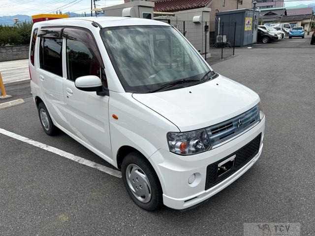 2012 Mitsubishi Toppo