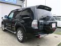 2010 Mitsubishi Pajero