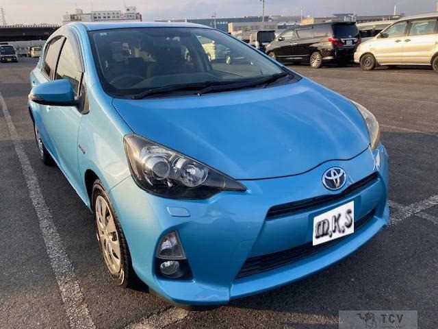 2013 Toyota AQUA