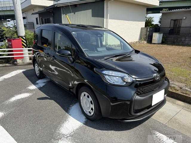 2023 Toyota Sienta