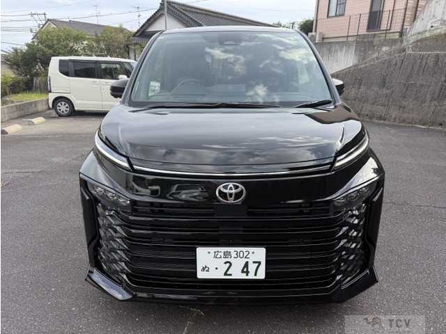 2026 Toyota Voxy
