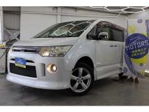 2011 Mitsubishi Delica D5