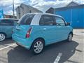 2004 Daihatsu Miragino