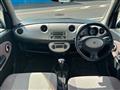 2004 Daihatsu Miragino