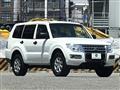 2017 Mitsubishi Pajero