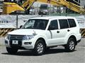 2017 Mitsubishi Pajero