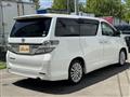 2013 Toyota Vellfire