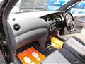 2000 Daihatsu YRV