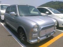 2004 Daihatsu Miragino