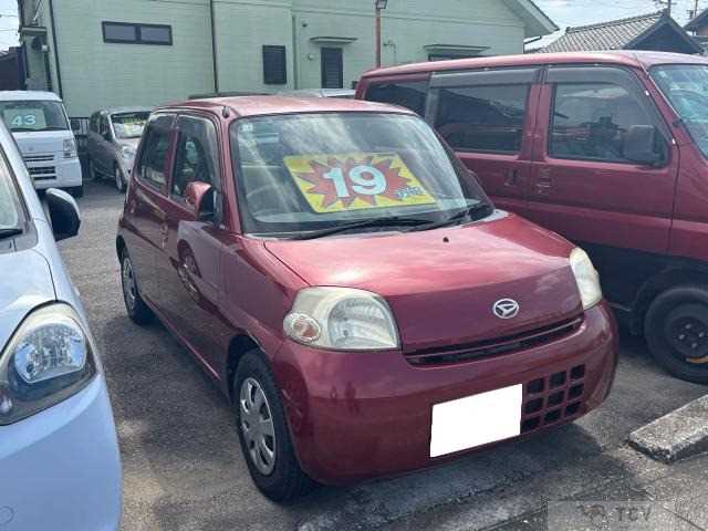 2011 Daihatsu Esse