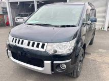 2010 Mitsubishi Delica D5