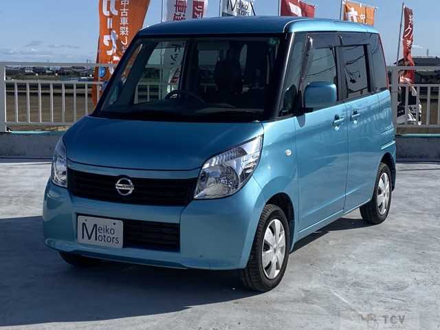 2012 Nissan ROOX