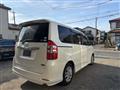 2010 Toyota Noah