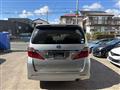 2012 Toyota Alphard Hybrid