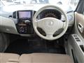 2011 Nissan ROOX
