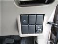 2011 Nissan ROOX