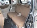 2010 Nissan ROOX