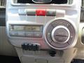 2011 Daihatsu Tanto