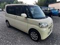 2011 Daihatsu Tanto