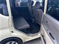 2011 Daihatsu Tanto