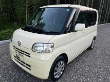 2011 Daihatsu Tanto