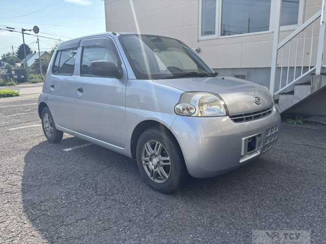 2011 Daihatsu Esse