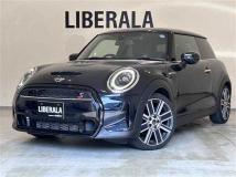 2022 BMW MINI