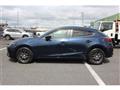 2017 Mazda Axela