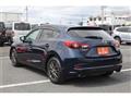 2017 Mazda Axela