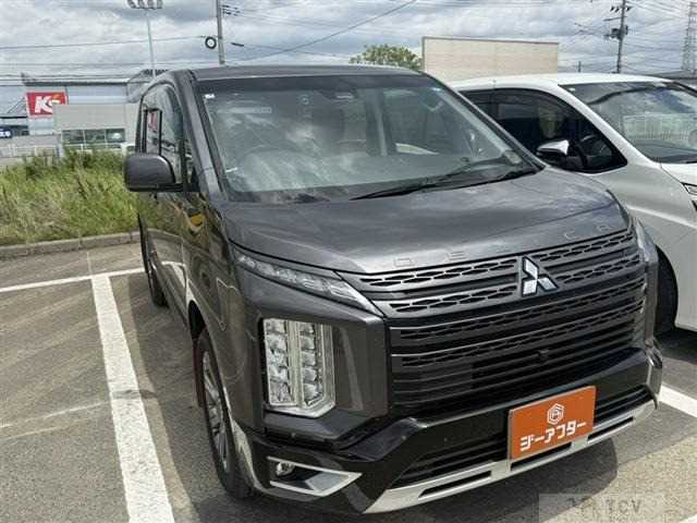 2021 Mitsubishi Delica D5