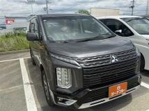 2021 Mitsubishi Delica D5