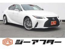 2020 Lexus IS