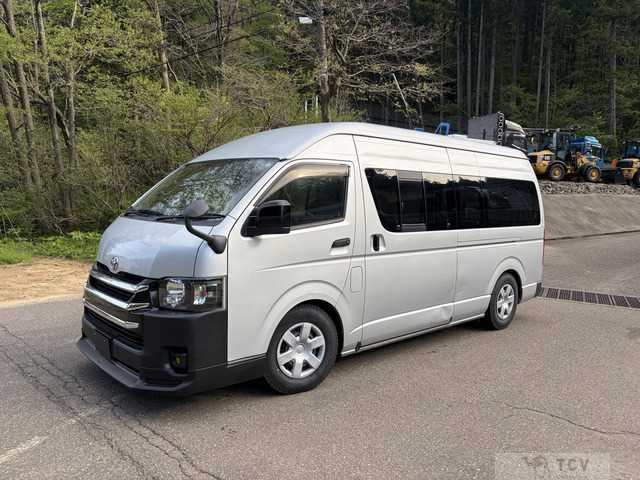 2005 Toyota Hiace Van