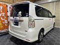 2012 Toyota Voxy