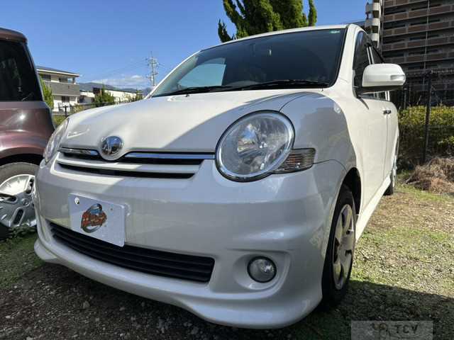 2009 Toyota Sienta
