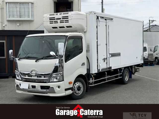 2022 Hino Dutro