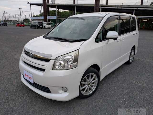2009 Toyota Noah