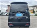 2011 Nissan ROOX