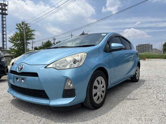 2012 Toyota AQUA