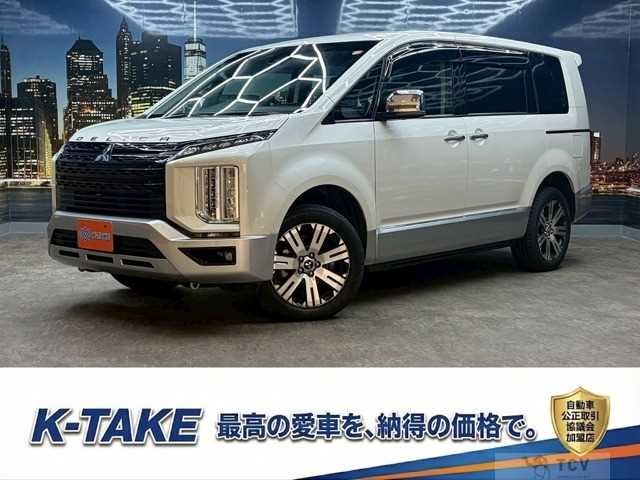 2021 Mitsubishi Delica D5