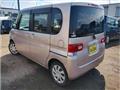 2011 Daihatsu Tanto