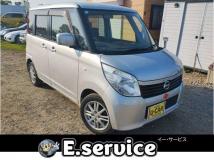 2011 Nissan ROOX