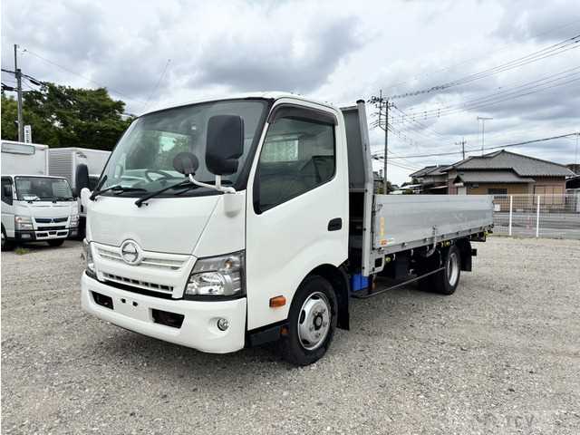 2017 Hino Dutro