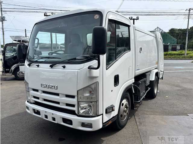 2013 Isuzu Isuzu Others