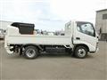 2005 Toyota Dyna Truck
