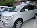 2011 Mitsubishi Delica D5