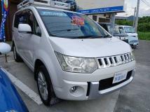 2011 Mitsubishi Delica D5