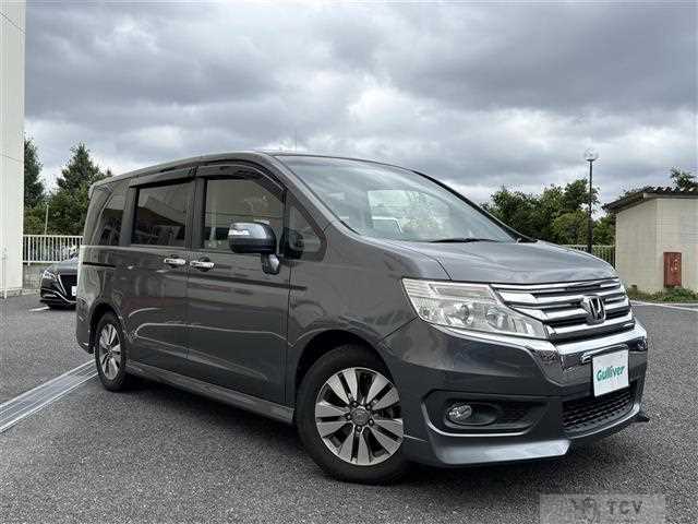 2013 Honda Step WGN